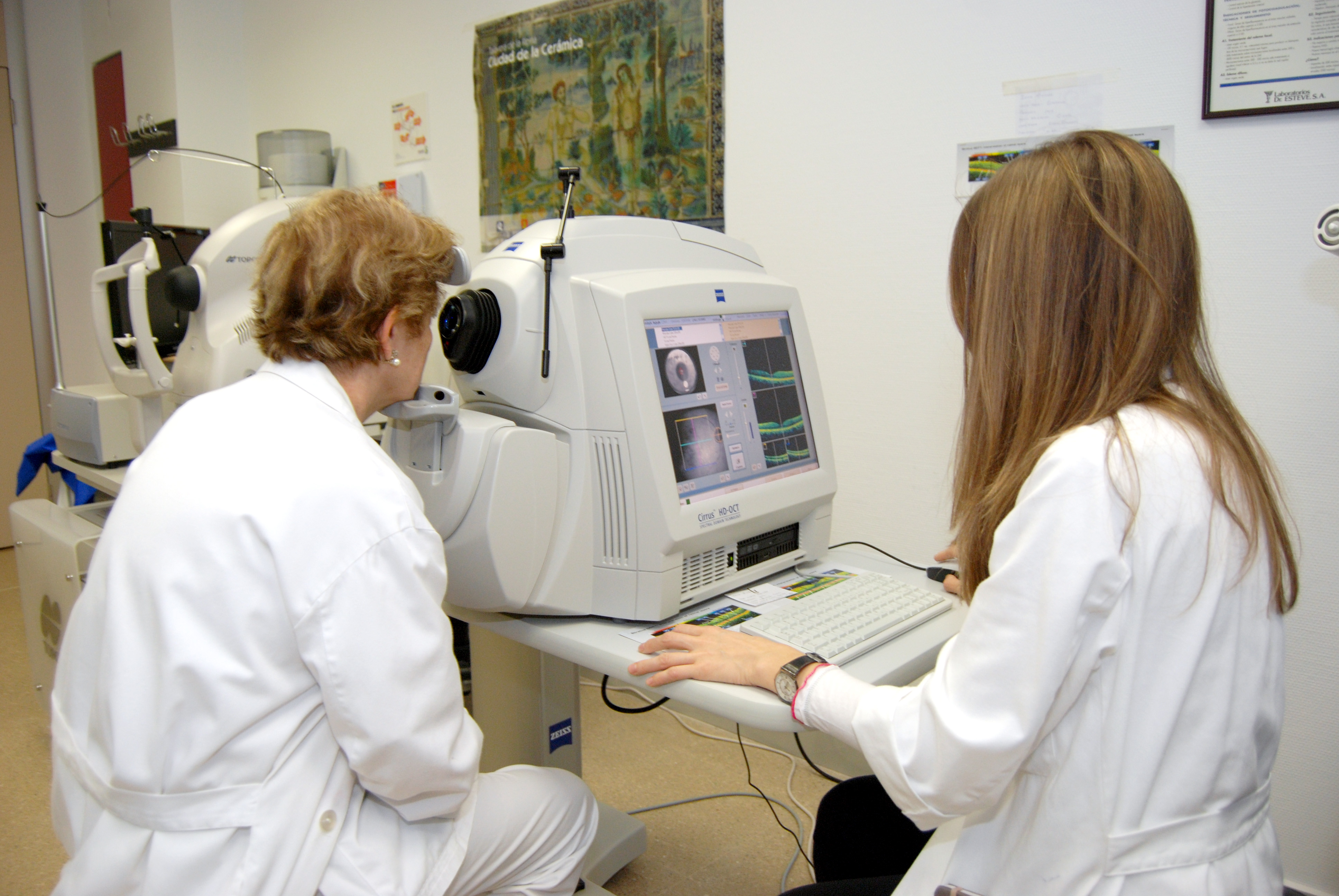 Enfermera en el servicio de Oftalmología del hospital de Talavera de la Reina